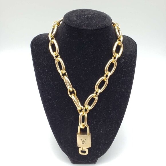 100% Auth Louis Vuitton Lock & Key with Unbranded Gold Plated Chain Necklace
